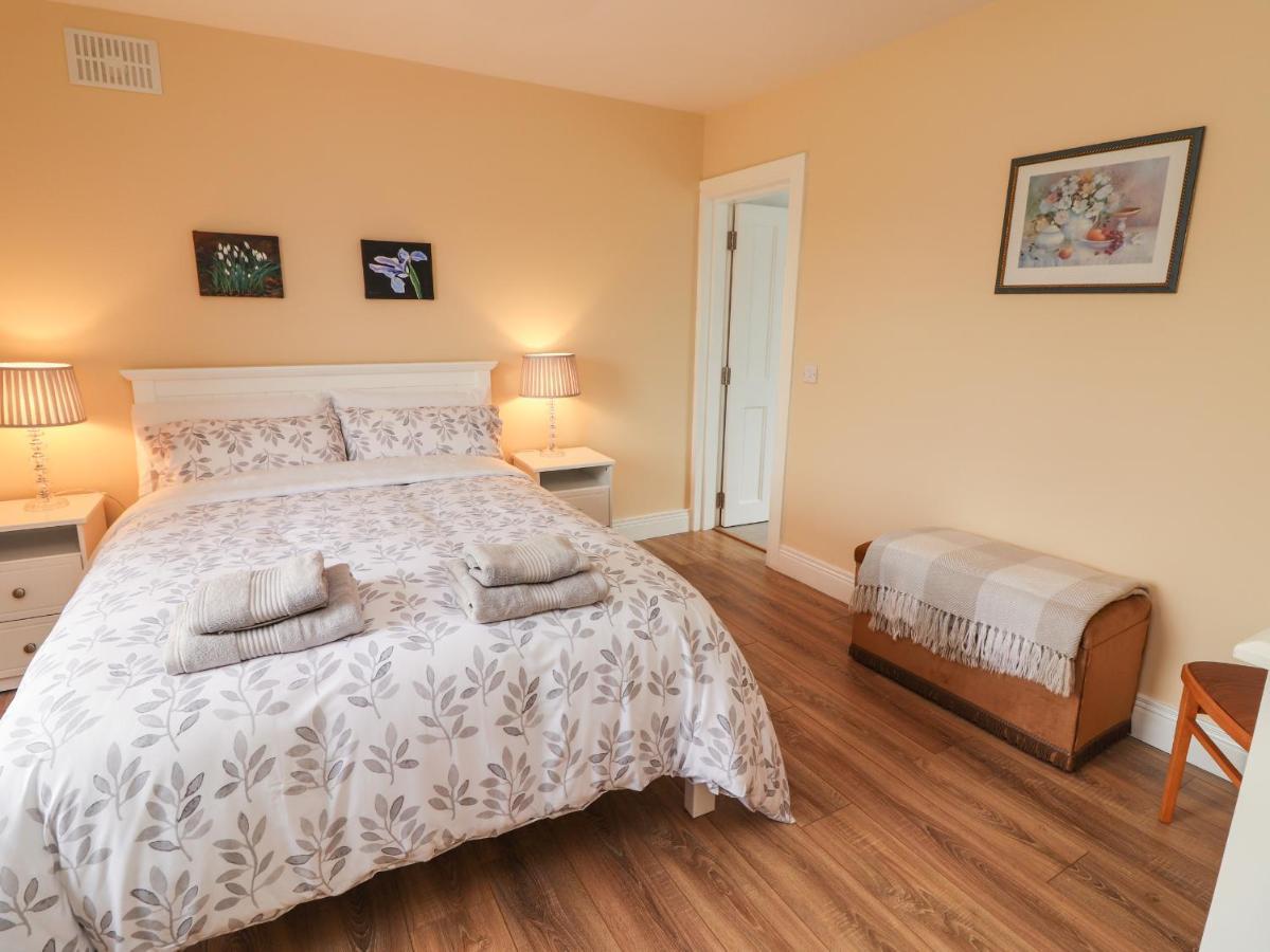 Meadow View Villa Ennis Dış mekan fotoğraf